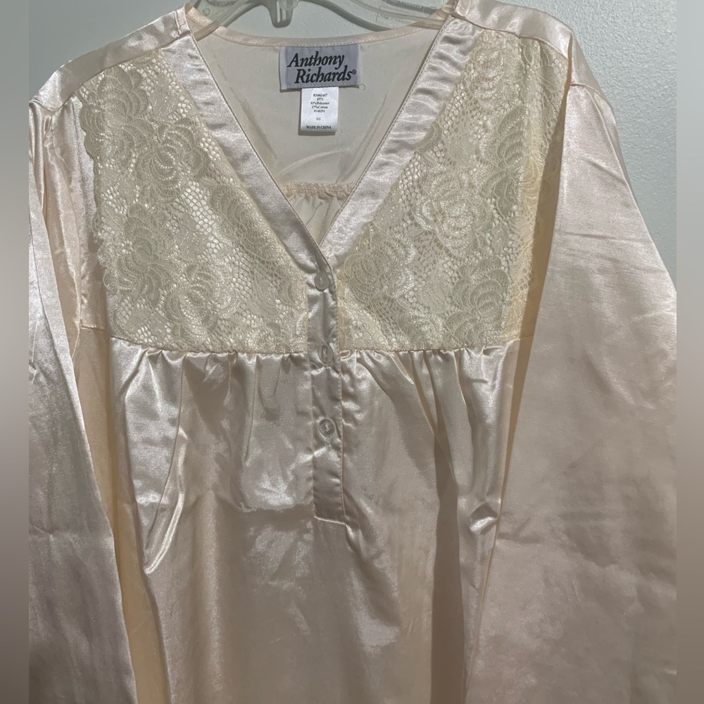 Vintage 80s Satiny Lace Anthony Richards NEW never worn long nightgown large